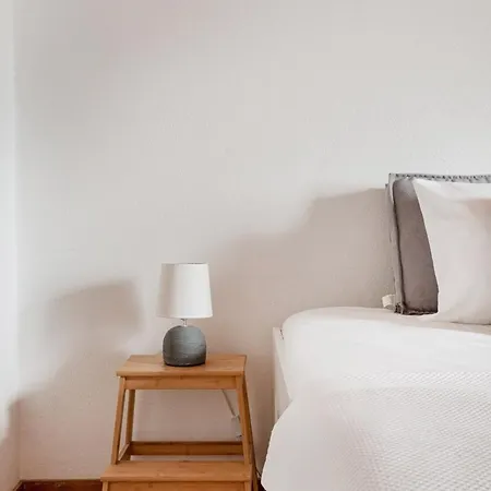 Bright Studio With Open Views | Alfama * Lisboa